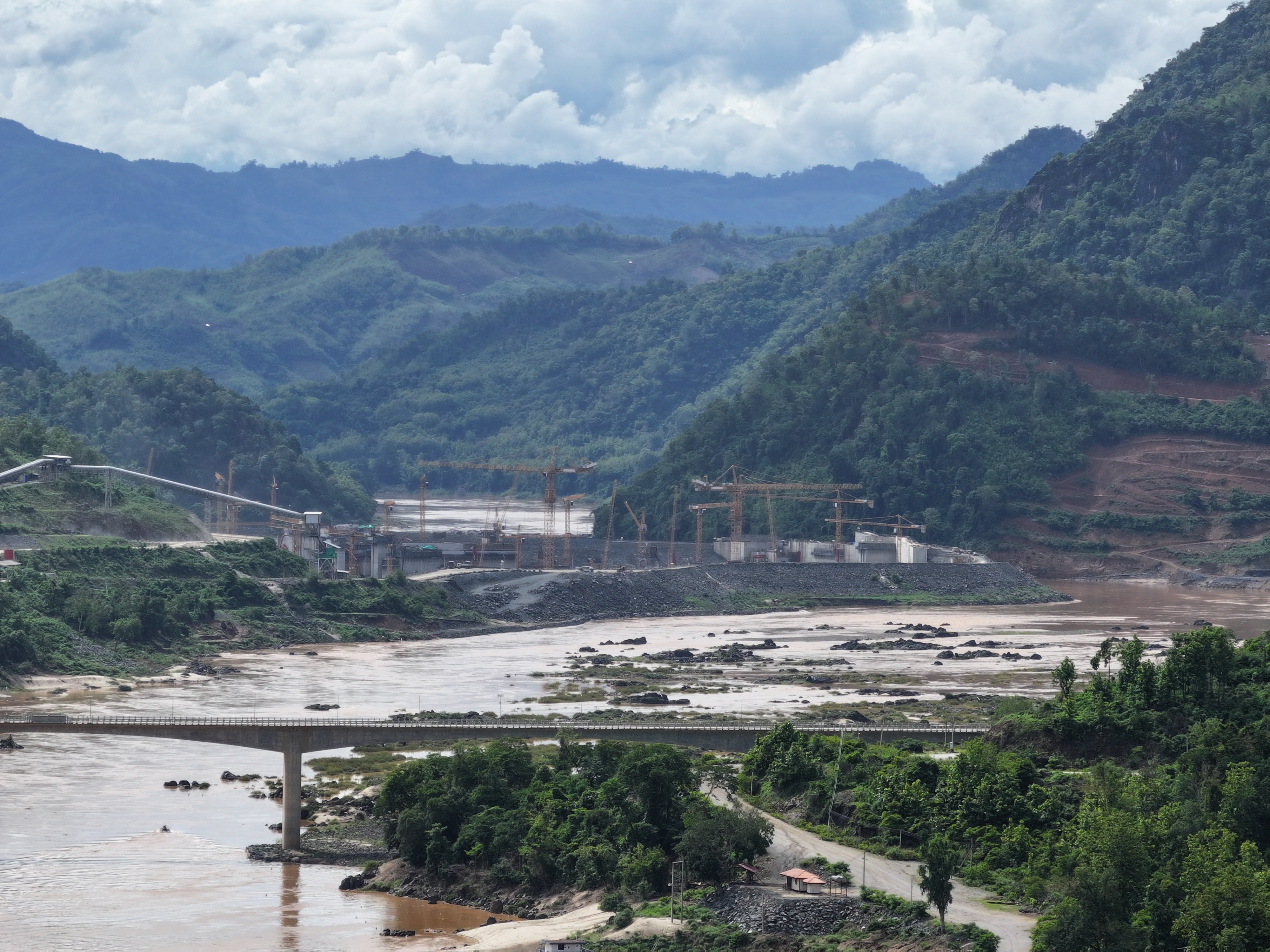 Dam construction on the Mekong at Luang Prabang, Laos
